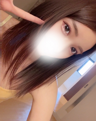 片岡　あいな